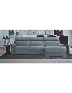 xenia chaise